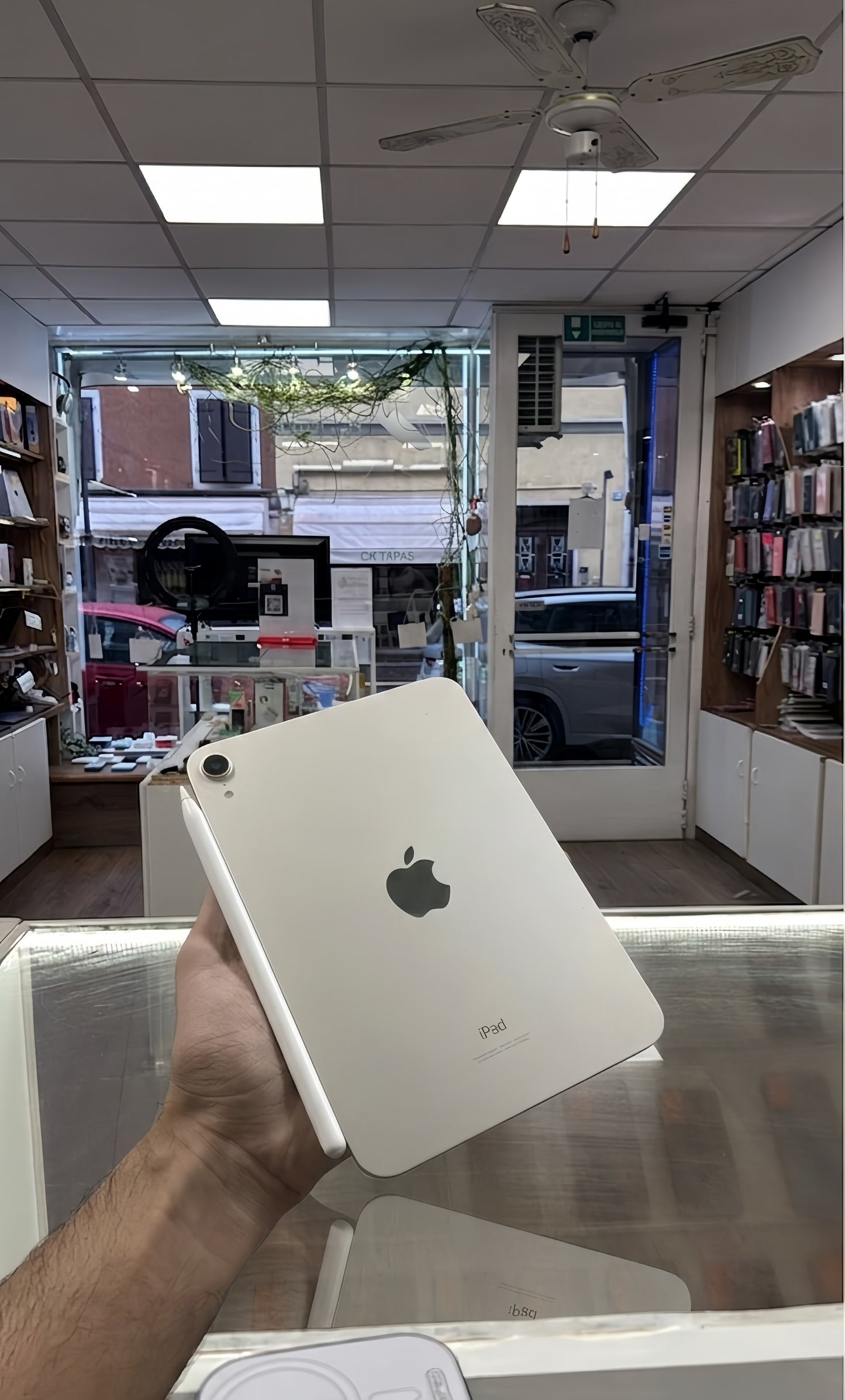 iPad 10th gen 64GB